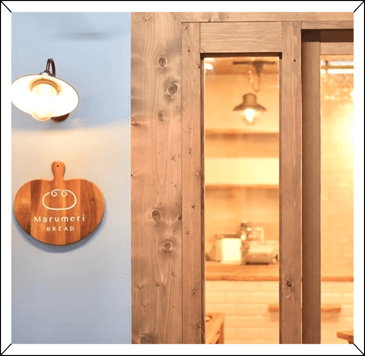 店の看板の写真