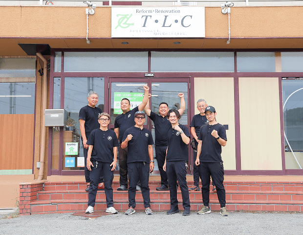 社員の集合写真